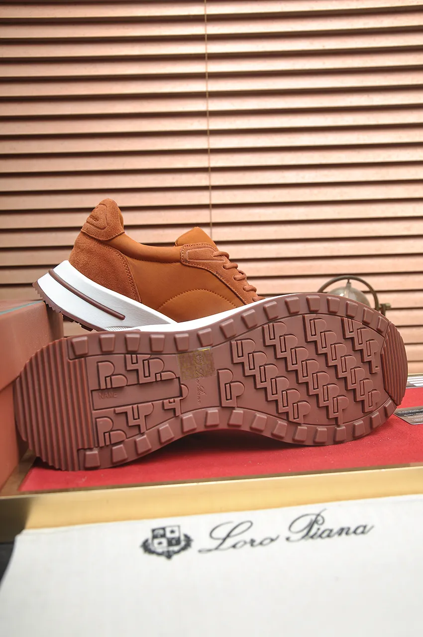 Men's shoes 💰600【𝐥𝐨𝐫𝐨 𝐏𝐢𝐚𝐧𝐚】lp classic loafers, an Italian treasure brand, the only brand that can match Hermès! Only after wearing it do we realize that we cannot let down our feet. The upper is imported cashmere, the lining of water-dyed cowhide ➕ the cowhide feet, the official original glass rubber outsole, and the pendant. Exclusive original packaging (tag ➕ brand paper ➕ outer box ➕ hand bag) code number: 38-44 (45 customized)